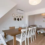 Modern With Balcony Near Center Holiday home