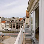 Modern With Balcony Near Center Holiday home *